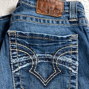 Big Star “Maddie” Mid Rise Fit